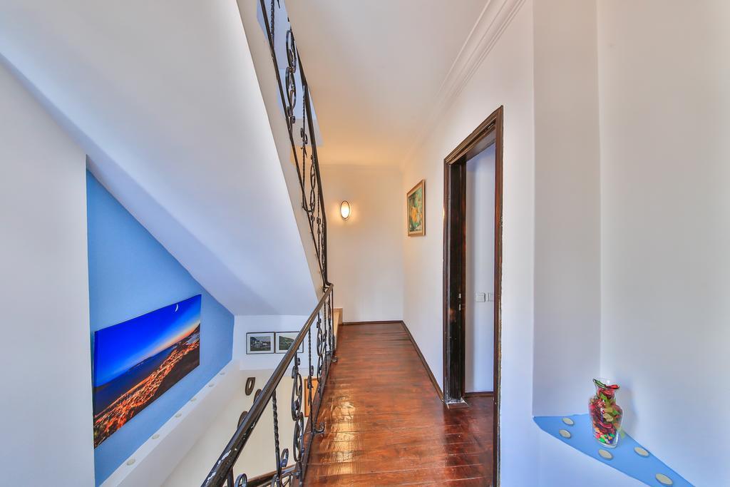 White House Apart Kas Bagian luar foto